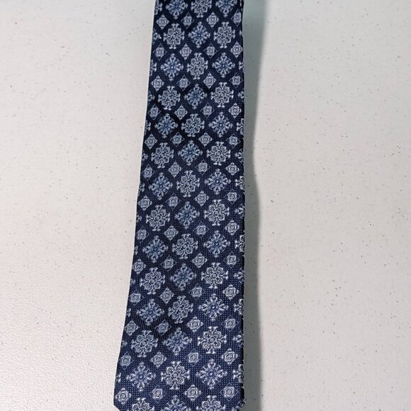 Ferucci Blue geo Print 100% Silk Handmade Necktie - Picture 9 of 9